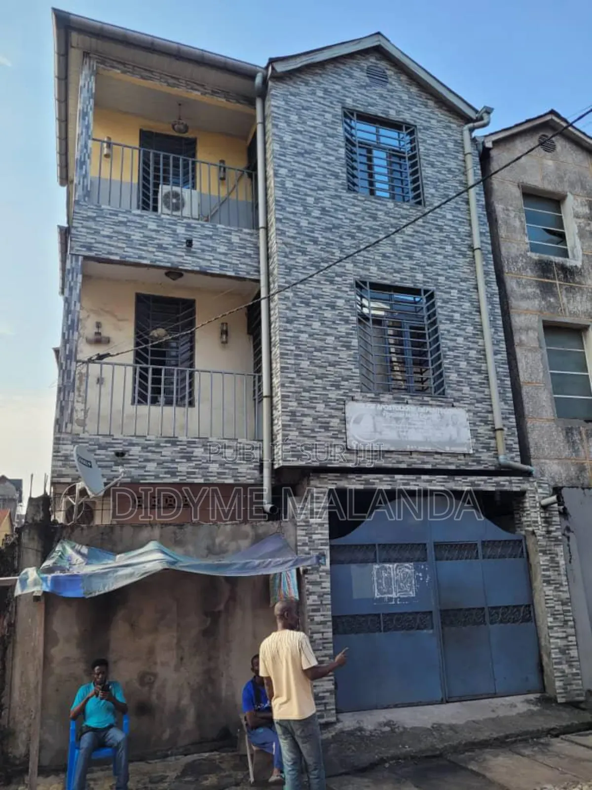 14chbre Appartement dans Immeuble, Kinshasa (commune) à Vendre