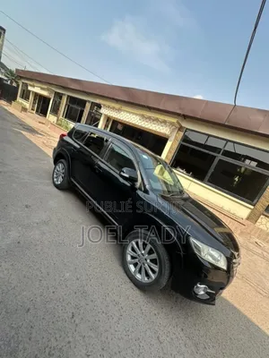 Toyota Vanguard 2011 Noir