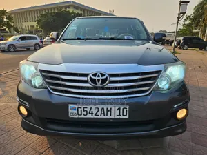 Toyota Fortuner 2013 Bleu