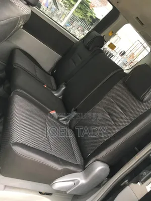 Toyota Noah 2012 Noir