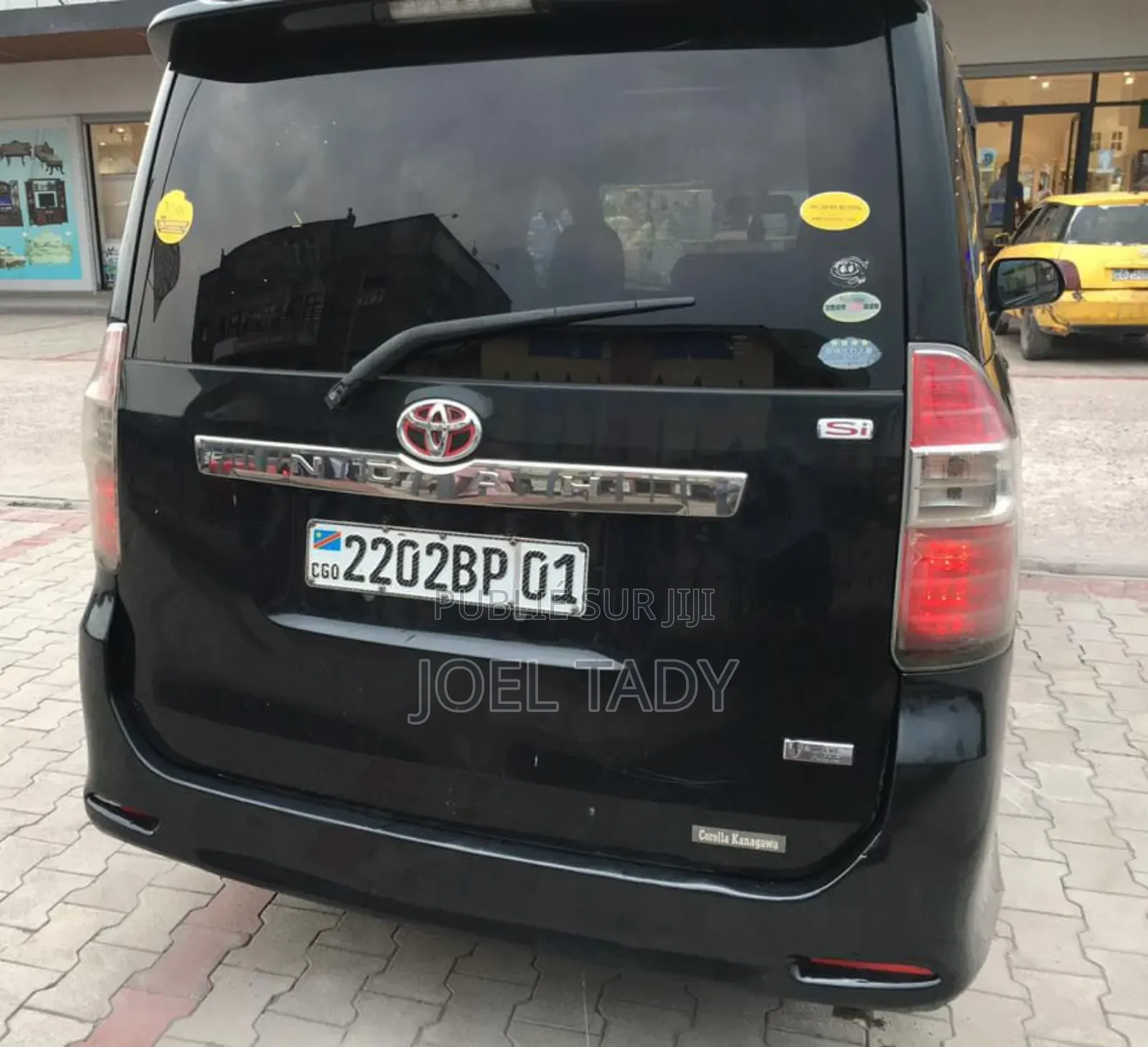 Toyota Noah 2012 Noir