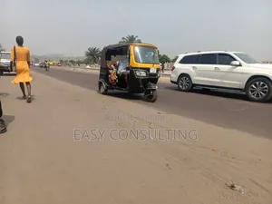 2chbre Villa dans Terre Jaune, Nsele à Vendre