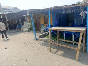 2chbre Villa dans Terre Jaune, Nsele à Vendre