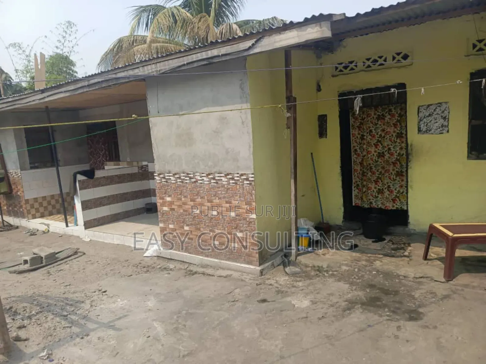 2chbre Villa dans Terre Jaune, Nsele à Vendre