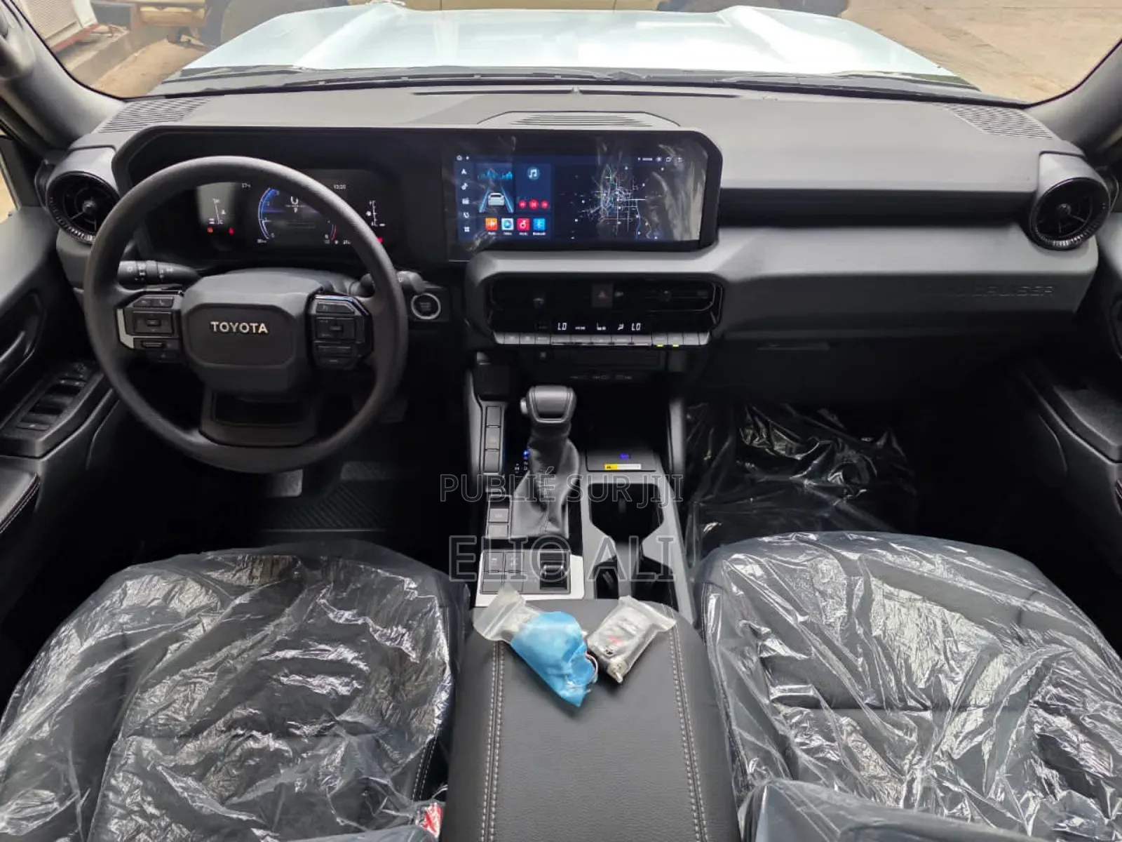 Nouveau Toyota Land Cruiser Prado 2.4 Petrol 2025 Noir