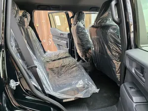 Nouveau Toyota Land Cruiser Prado 2.4 Petrol 2025 Noir