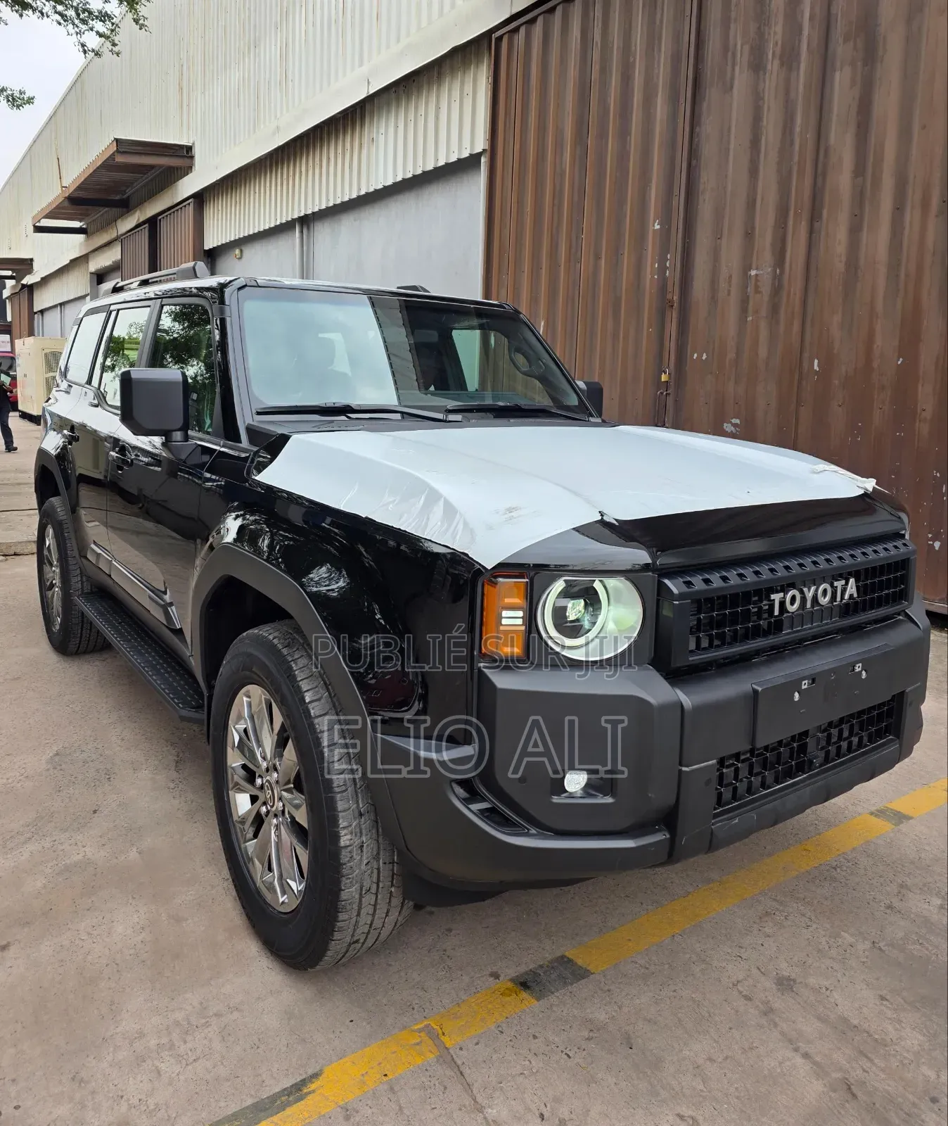 Nouveau Toyota Land Cruiser Prado 2.4 Petrol 2025 Noir