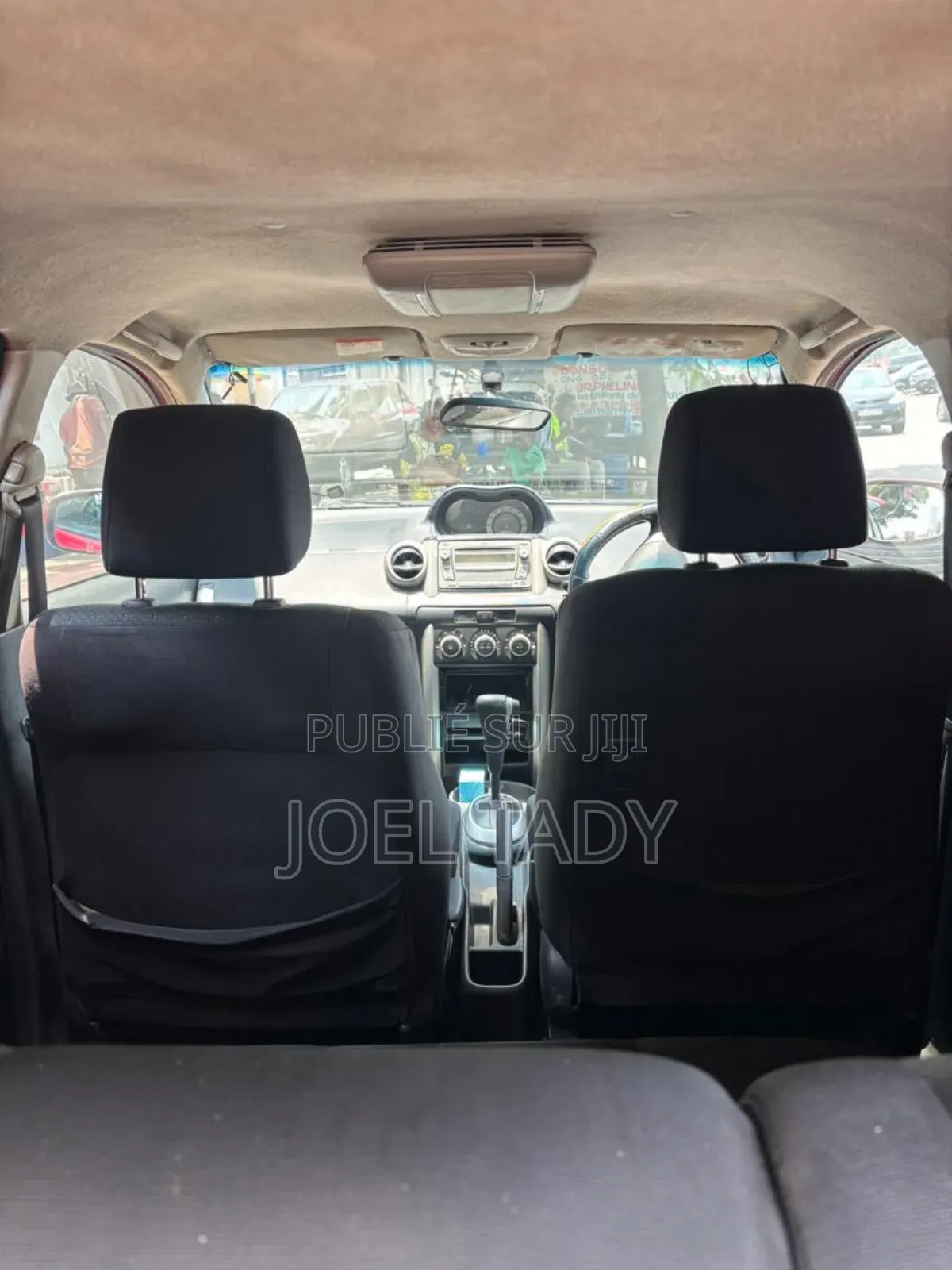 Toyota IST 2010 Rouge