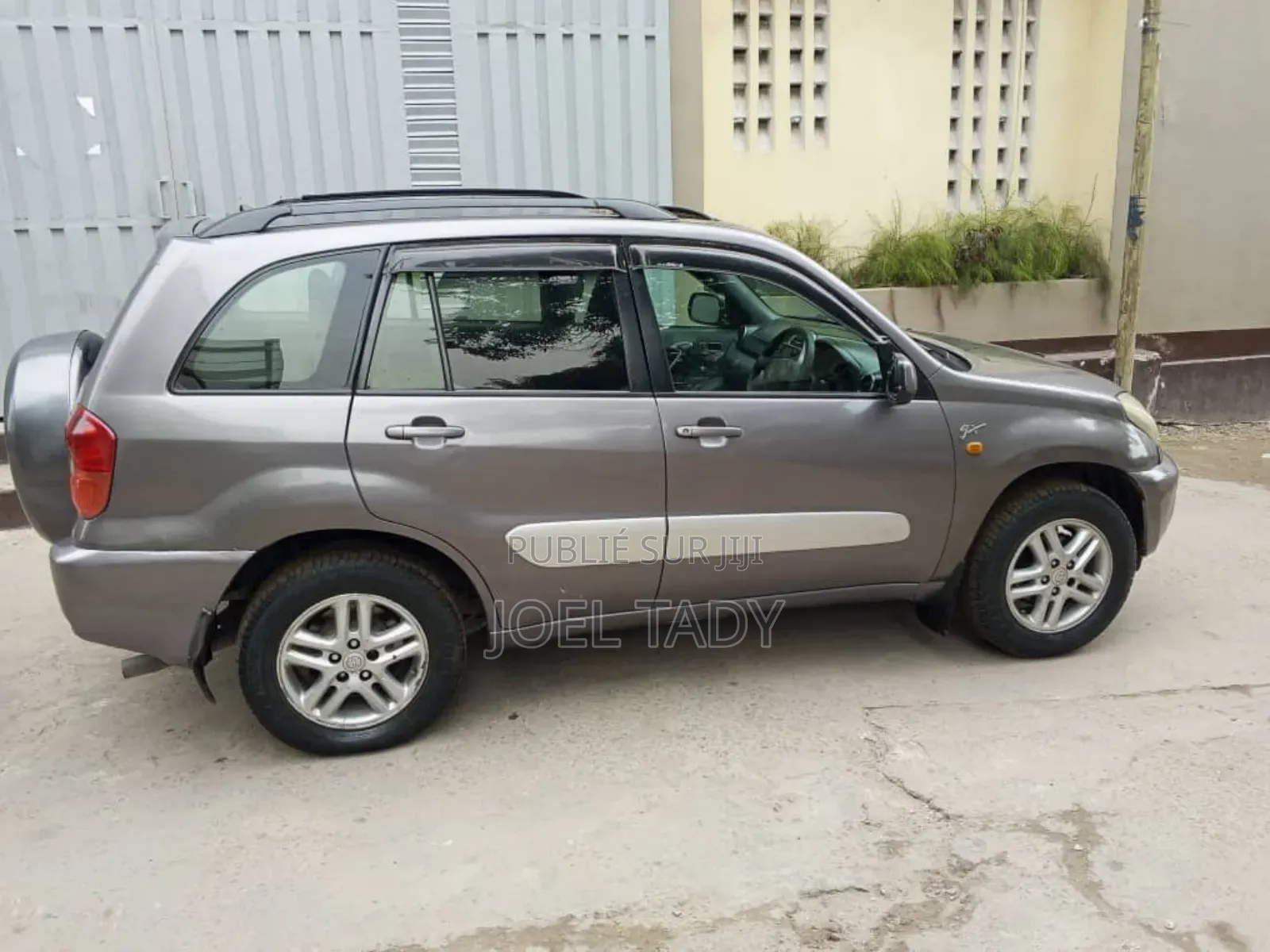Toyota RAV4 2010 Marron