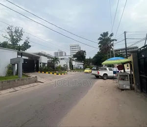 3chbre Appartement dans Empire Supreme, Ngaliema à Louer