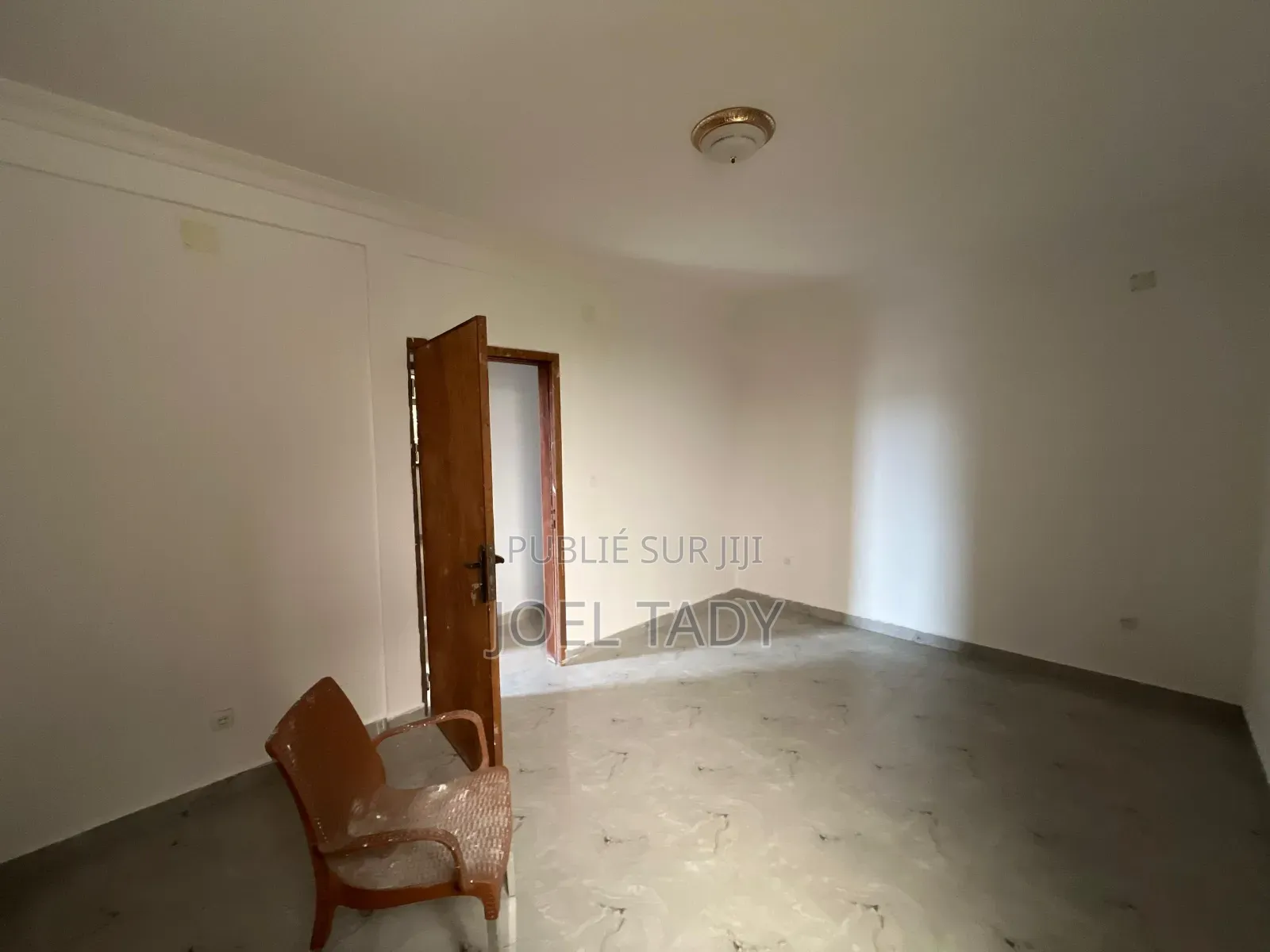 3chbre Appartement dans Empire Supreme, Ngaliema à Louer