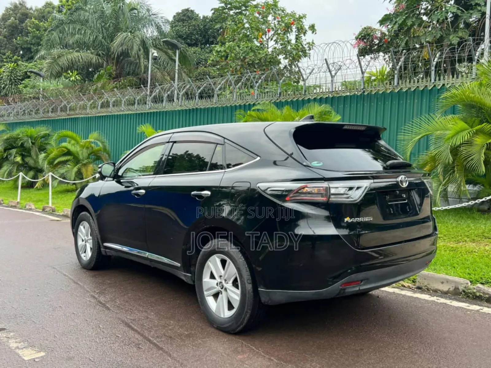 Toyota Harrier 2023 Noir
