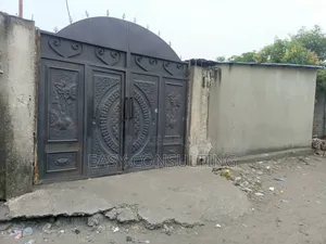 3chbre Villa dans Camp Pm, Nsele à Vendre