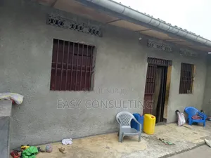 3chbre Villa dans Camp Pm, Nsele à Vendre