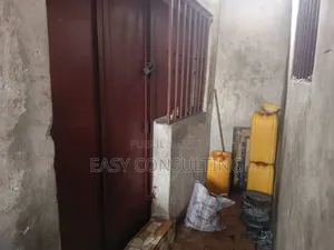 3chbre Villa dans Camp Pm, Nsele à Vendre