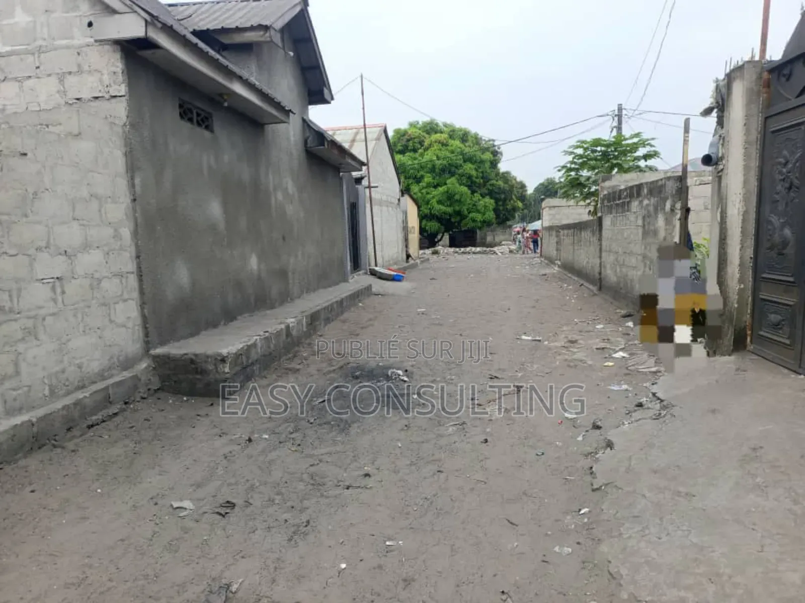 3chbre Villa dans Camp Pm, Nsele à Vendre