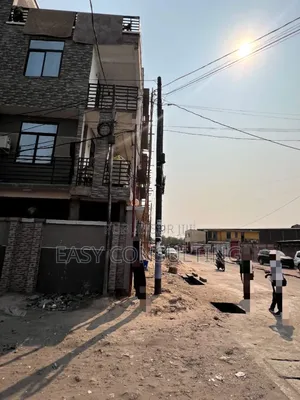 4chbre Villa dans 1 Ère Rue Industriel, Limete à Vendre