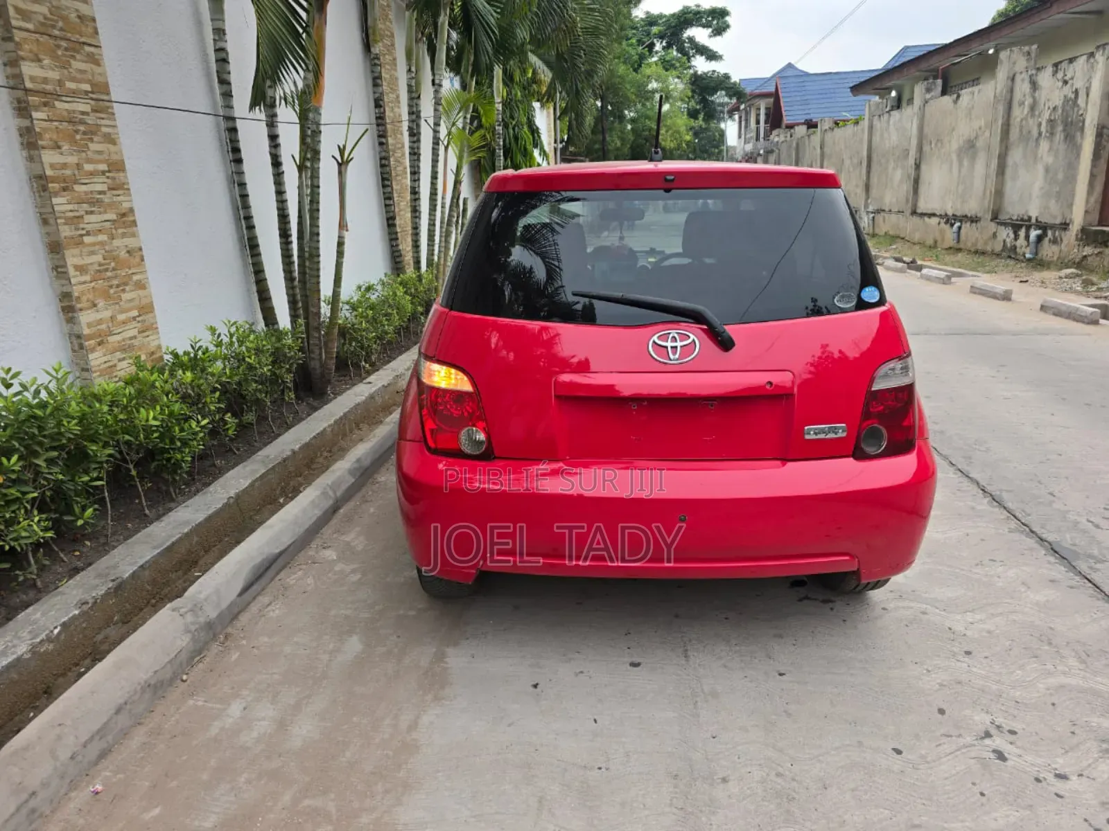 Toyota IST 2010 Rouge