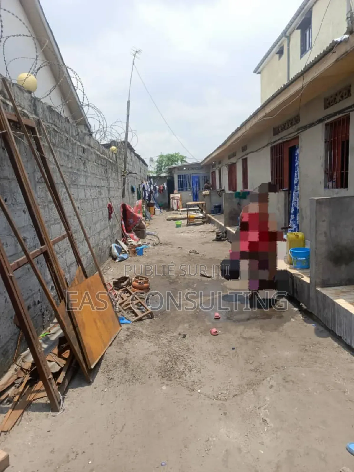 2chbre Villa dans Efobank, Nsele à Vendre