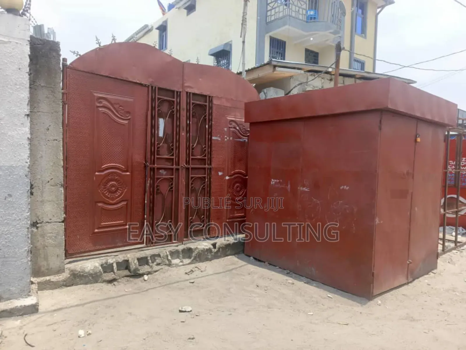 2chbre Villa dans Efobank, Nsele à Vendre