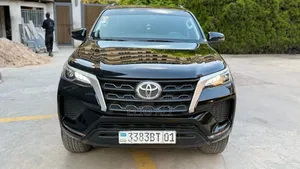 Toyota Fortuner 2024 Noir