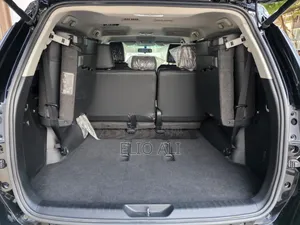 Toyota Fortuner 2024 Noir