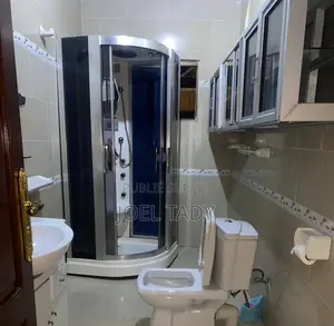 *Villa Duplex R+1**Composé**5 Grandes Chambres-Double Salon-Cuisine-3