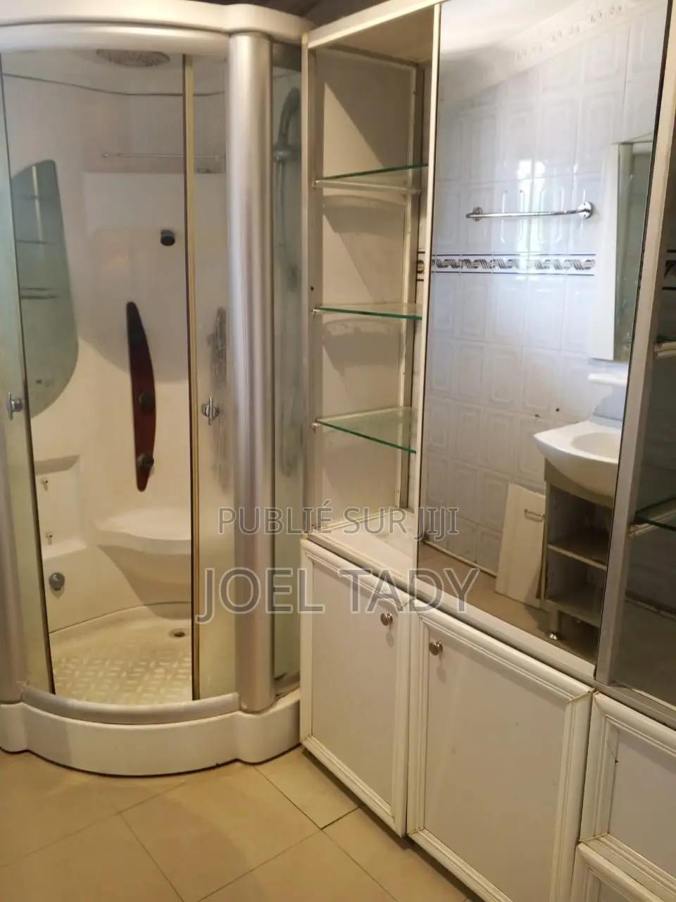 *Villa Duplex R+1**Composé**5 Grandes Chambres-Double Salon-Cuisine-3