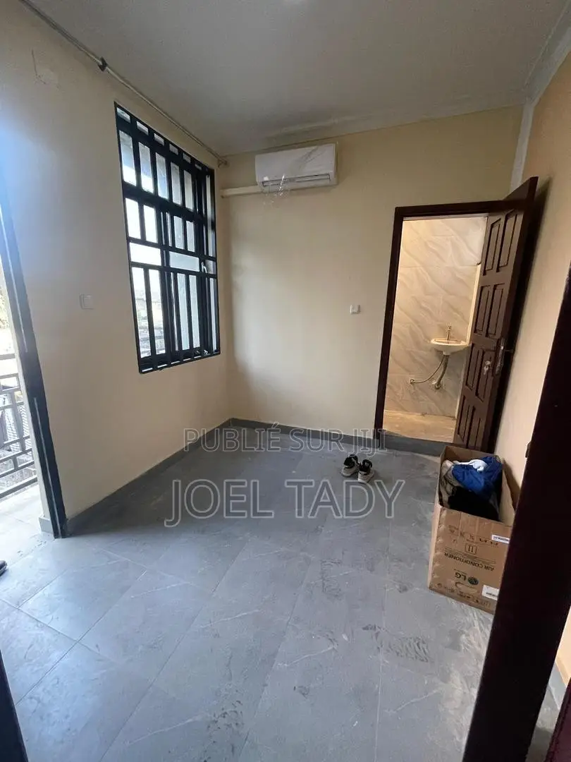 2chbre Appartement dans Empire Supreme, Ngaliema à Louer