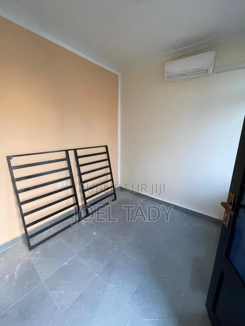 2chbre Appartement dans Empire Supreme, Ngaliema à Louer