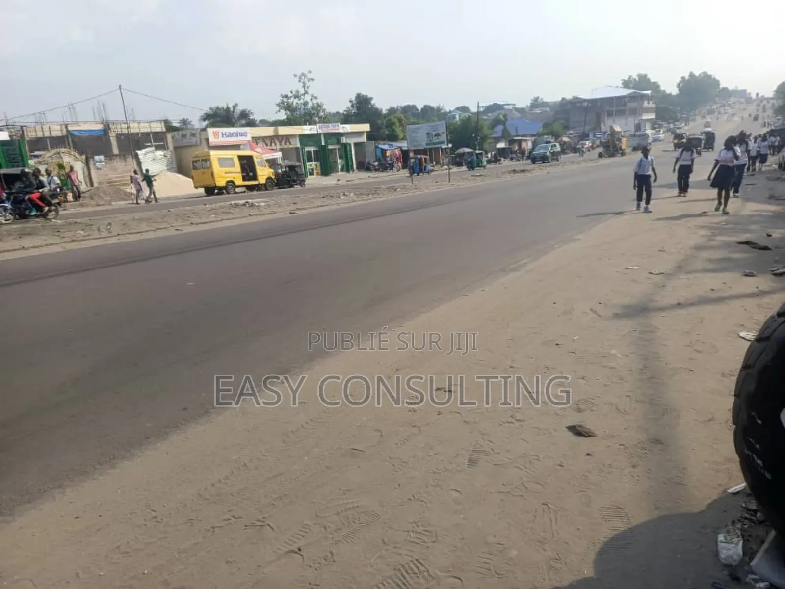 Parcelle À Vendre Sur Boulevard Lumumba – N’Sele