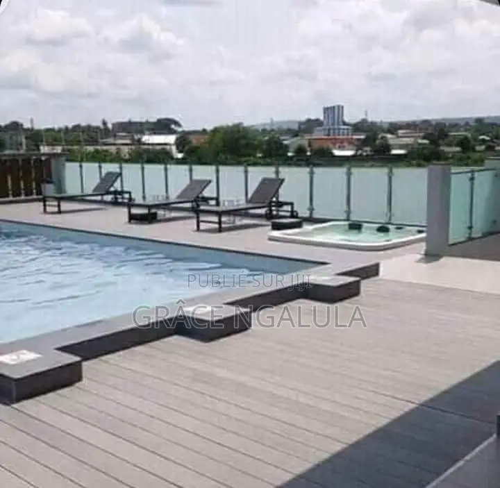 Meublé 2chbre Appartement dans Grace Ngalula, Gombe à Louer