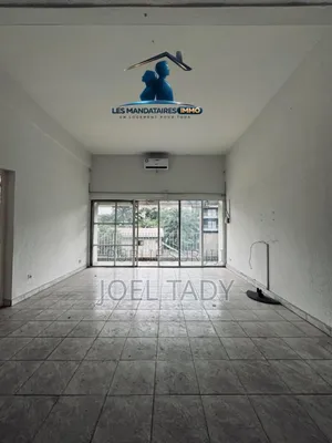 2chbre Appartement dans Empire Supreme, Gombe à Vendre