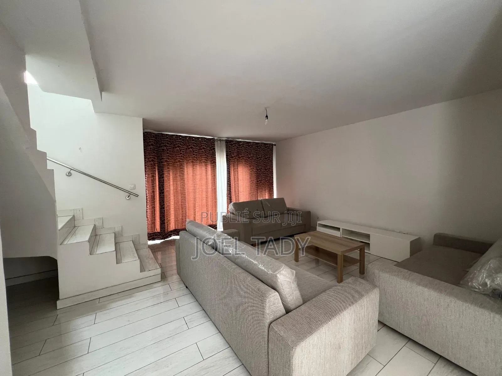 3chbre Maison dans Empire Supreme, Kinshasa (commune) à Vendre