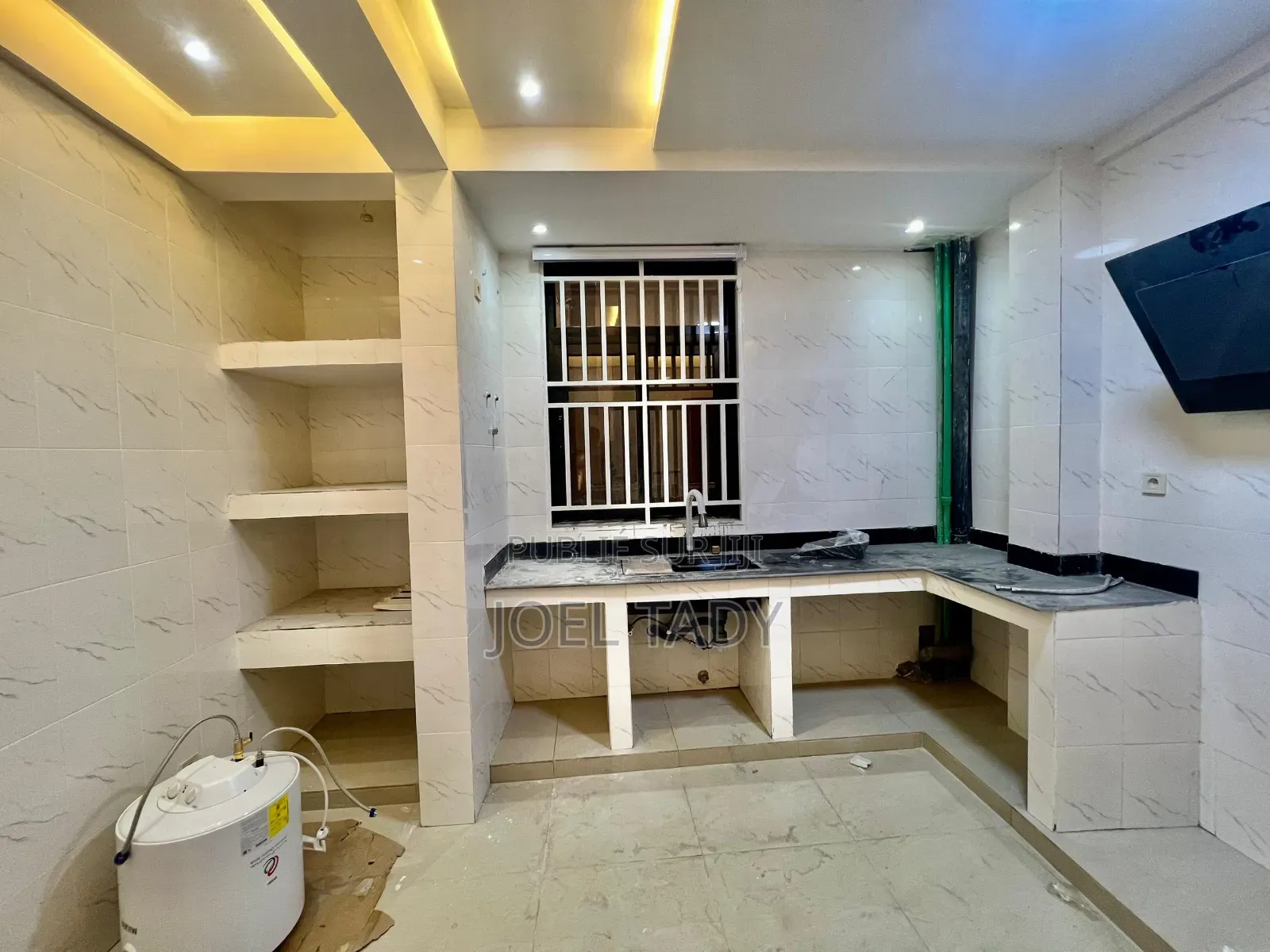 3chbre Appartement dans Empire Supreme, Kintambo à Louer