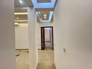 3chbre Appartement dans Empire Supreme, Kintambo à Louer