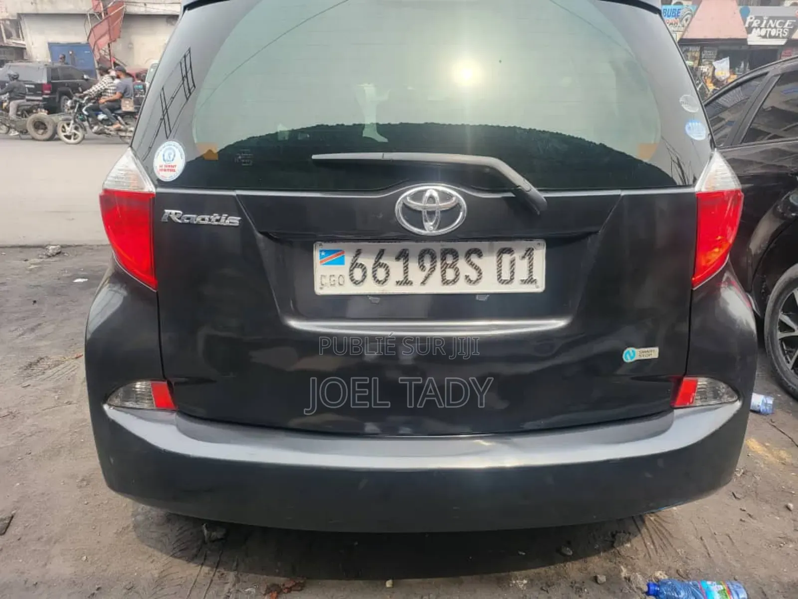 Toyota Ractis 2011 Bleu