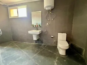 1chbre Appartement dans Empire Supreme, Ngaliema à Louer