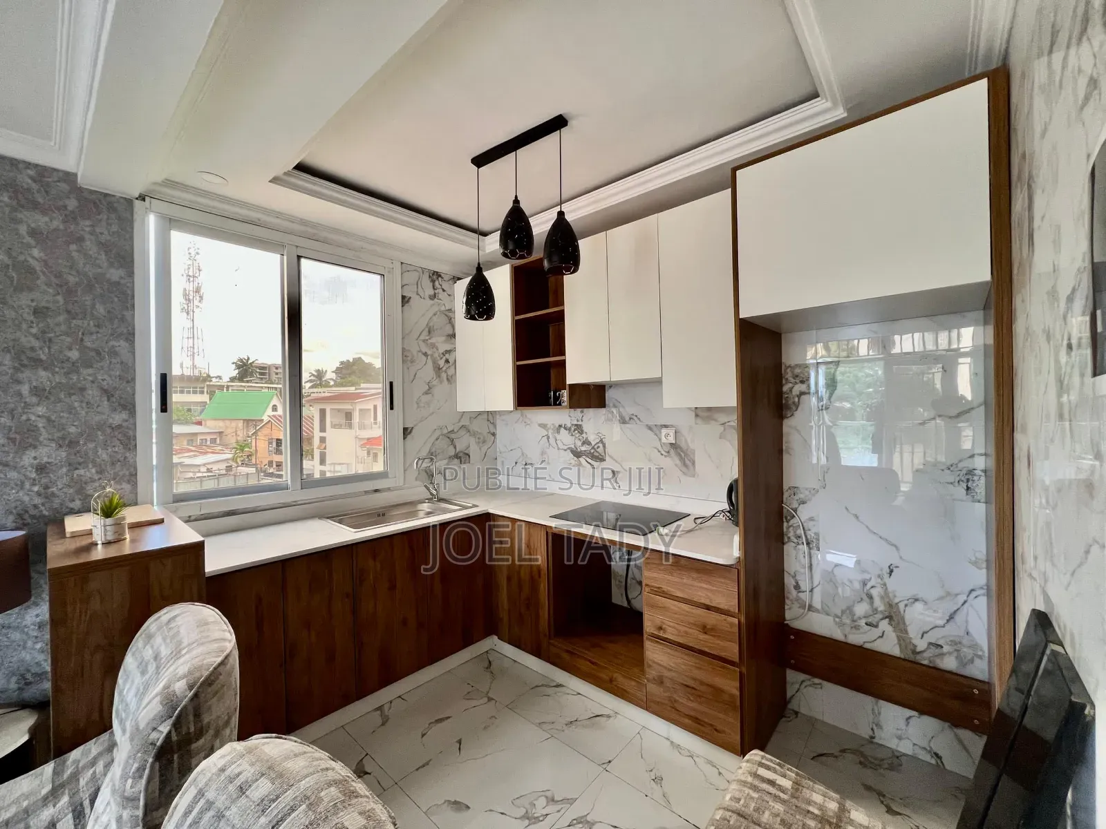 1chbre Appartement dans Empire Supreme, Ngaliema à Louer