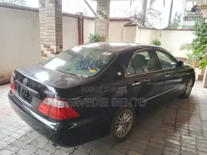 Toyota Crown 2017 Noir