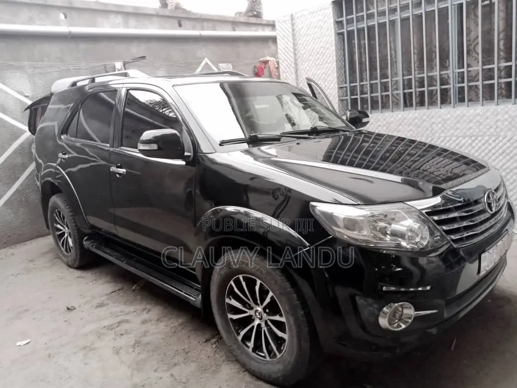 Toyota Fortuner 2014 Noir
