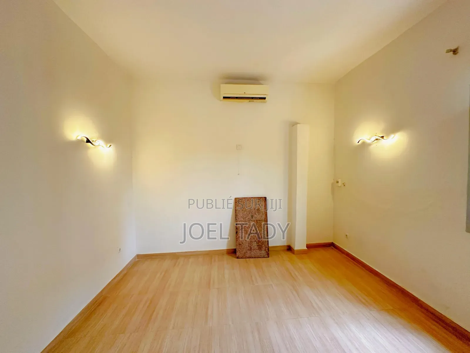 3chbre Appartement dans Empire Supreme, Ngaliema à Louer