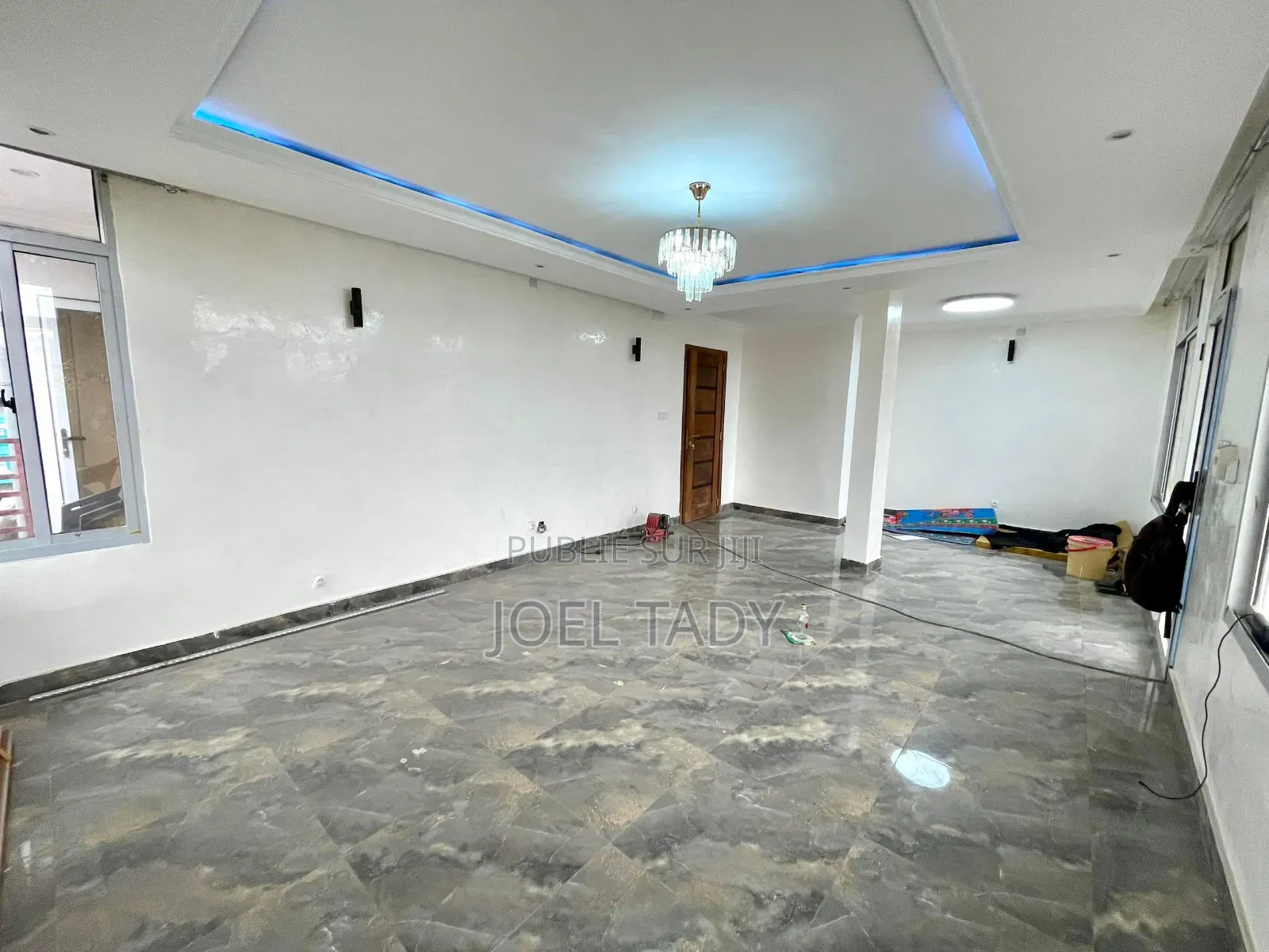 3chbre Appartement dans Empire Supreme, Kintambo à Louer