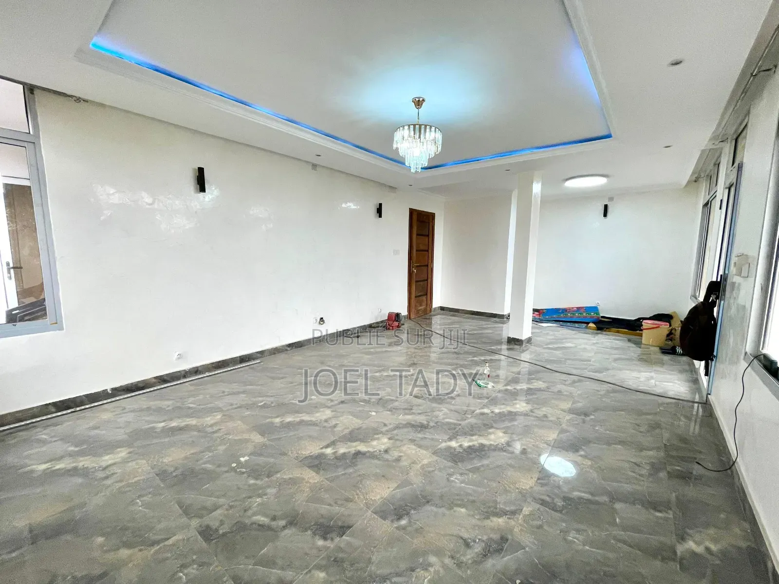 3chbre Appartement dans Empire Supreme, Kintambo à Louer