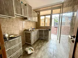 3chbre Appartement dans Empire Supreme, Kintambo à Louer