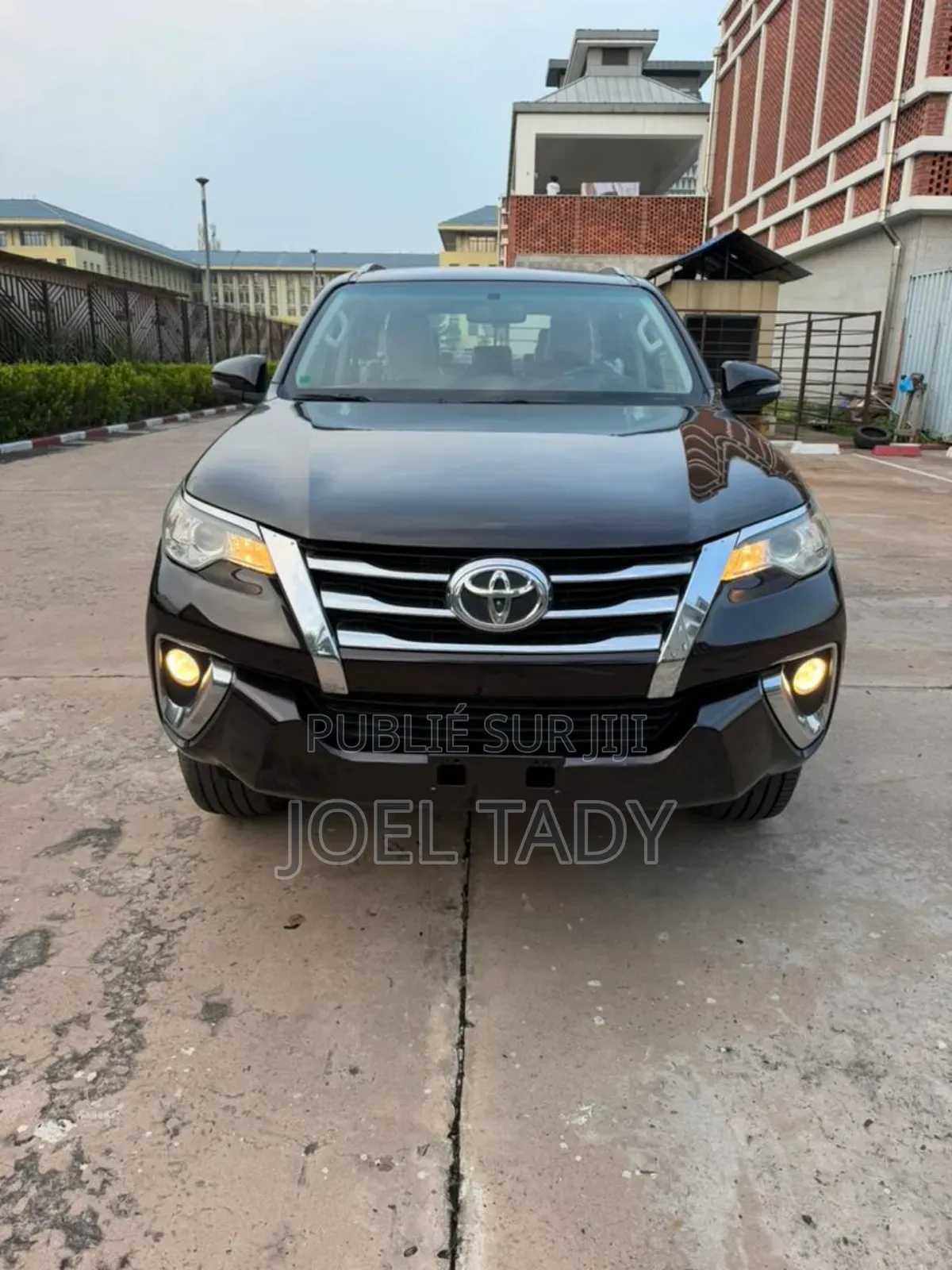 Toyota Fortuner 2019 Noir