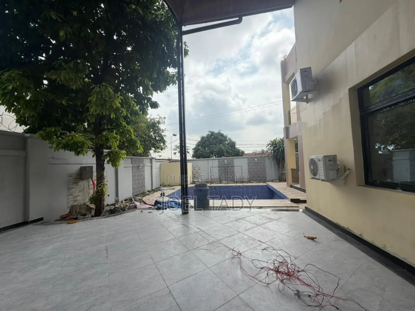 4chbre Villa dans Empire Supreme, Ngaliema à Vendre