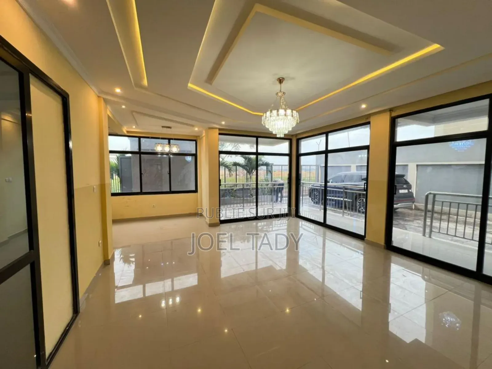 3chbre Appartement dans Empire Supreme, Ngaliema à Louer