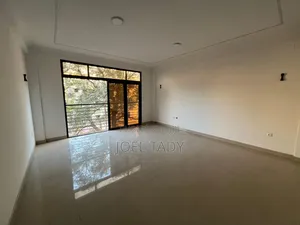 3chbre Appartement dans Empire Supreme, Kintambo à Louer