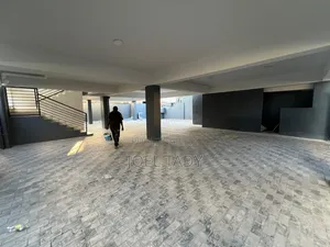 3chbre Appartement dans Empire Supreme, Kintambo à Louer